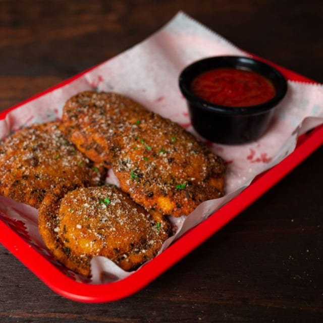 4pc Jumbo Fried Ravioli.